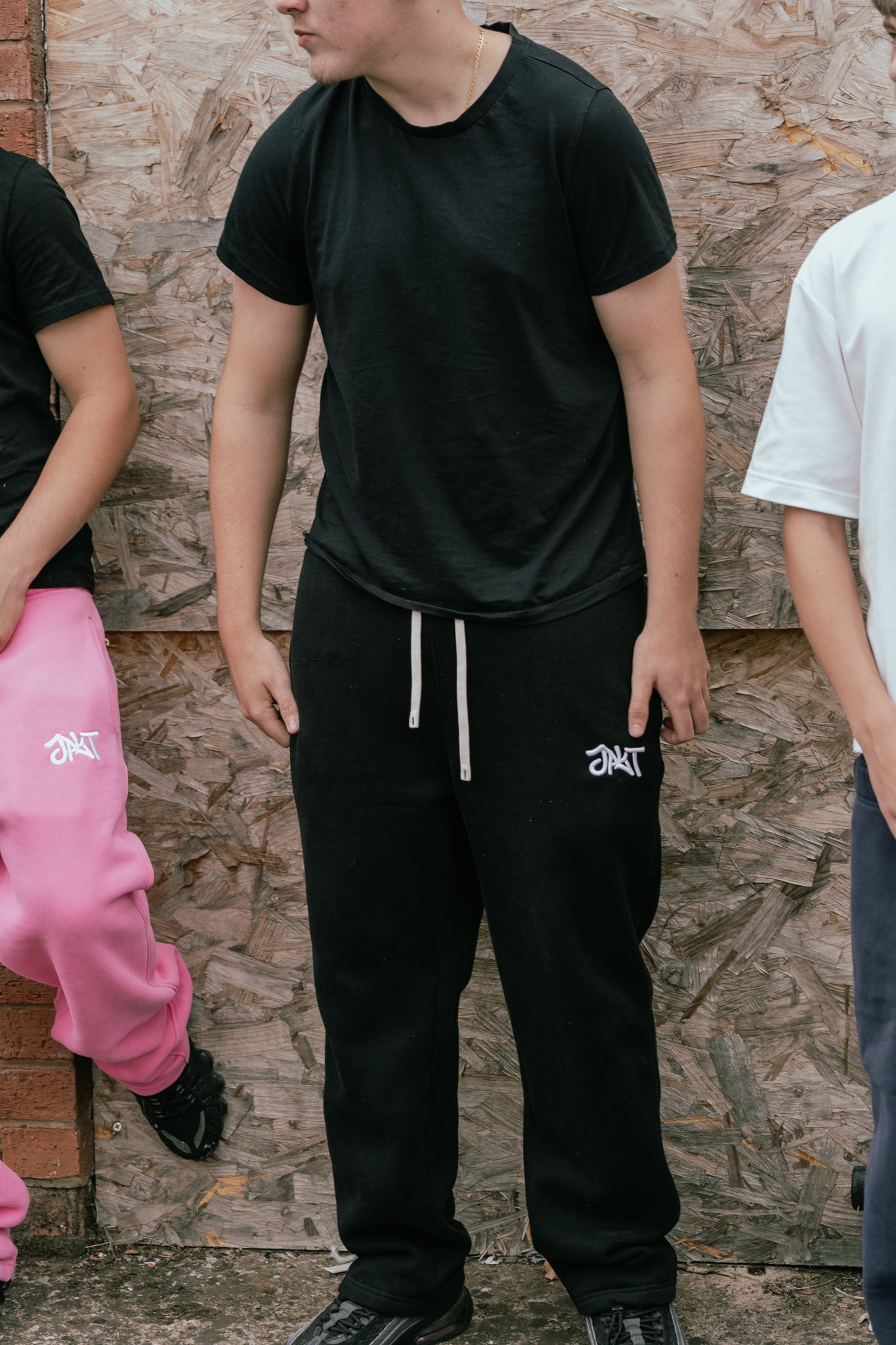 JFYT JOGGERS- BLACK